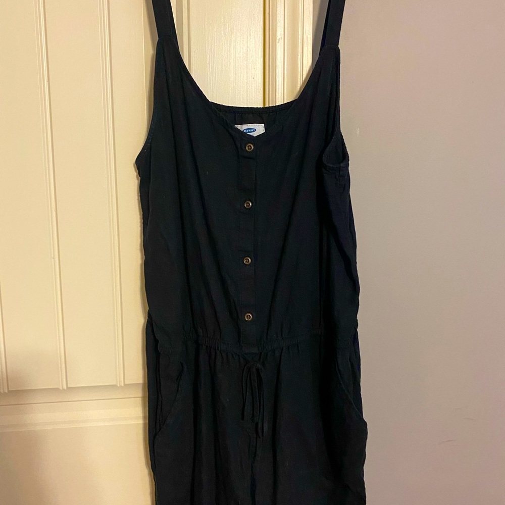 Spaghetti strap, tie waist romper